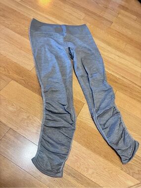 Gray Active Leggings - Comfortable Stretch Bottoms